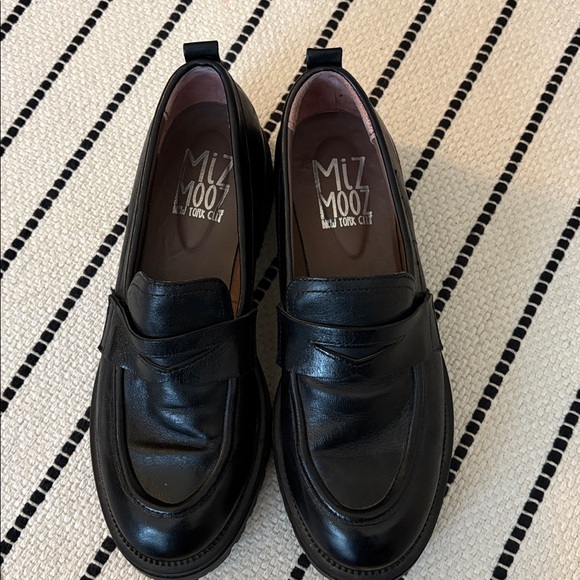 Miz Mooz NYC black loafers with chunky sole. - Picture 2 of 4